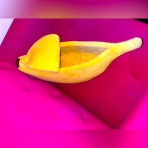 1) Cat Banana bed